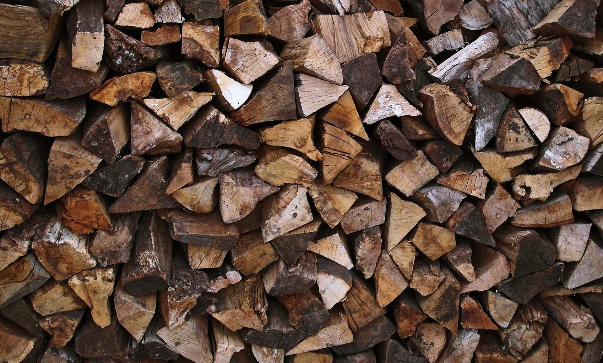 Cheminéeholz | ein natürlicher Brennstoff